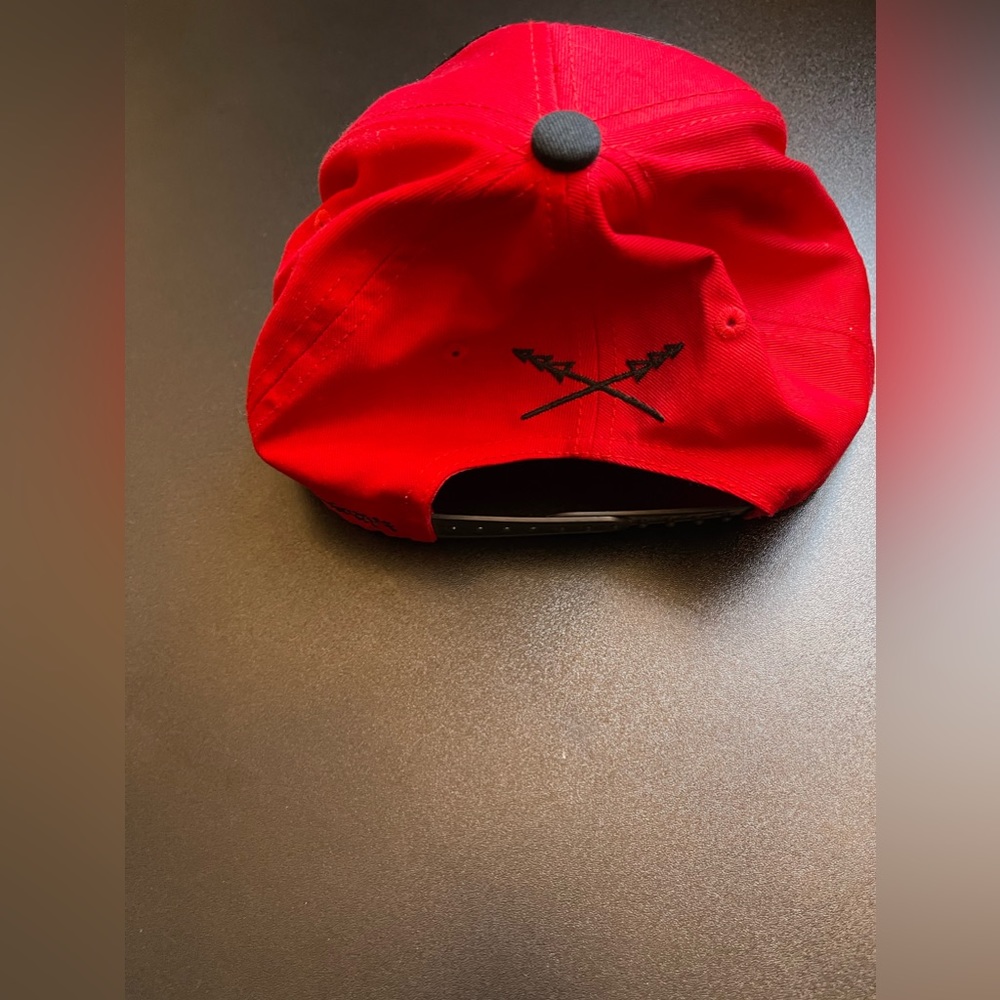 Red Hat - Picture 3 of 3